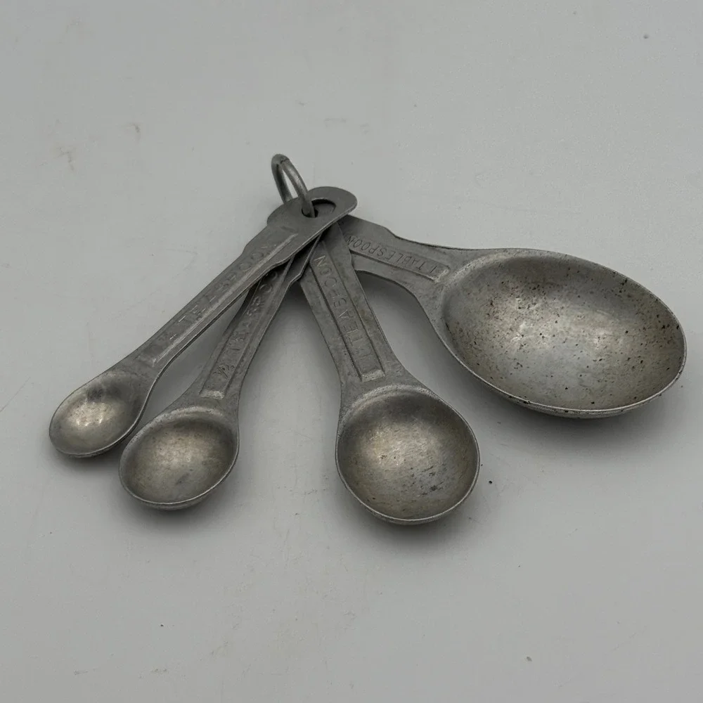 Vintage Aluminum Measuring Spoons Set 4 Piece Metal Nesting Kitchen Tools Silver